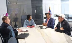 Vicepresidenta Rodríguez en diálogo multidimensional con gobernadores opositores