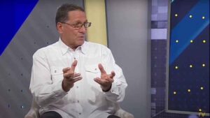 El presidente de la Comisión de Economía y Finanzas de la Asamblea Nacional asoma aumento del salario