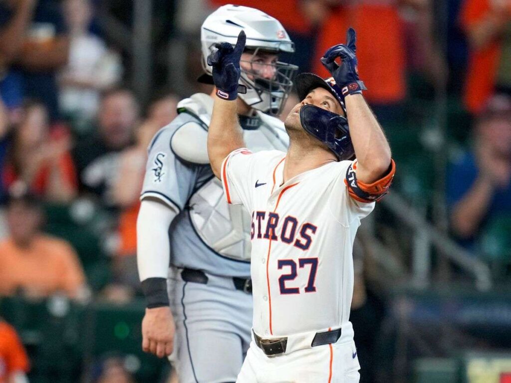 Altuve logró el 20-20 por tercera ocasión en su carrera