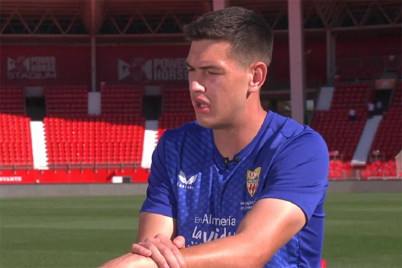 El mexicano César Montes emigra al fútbol ruso