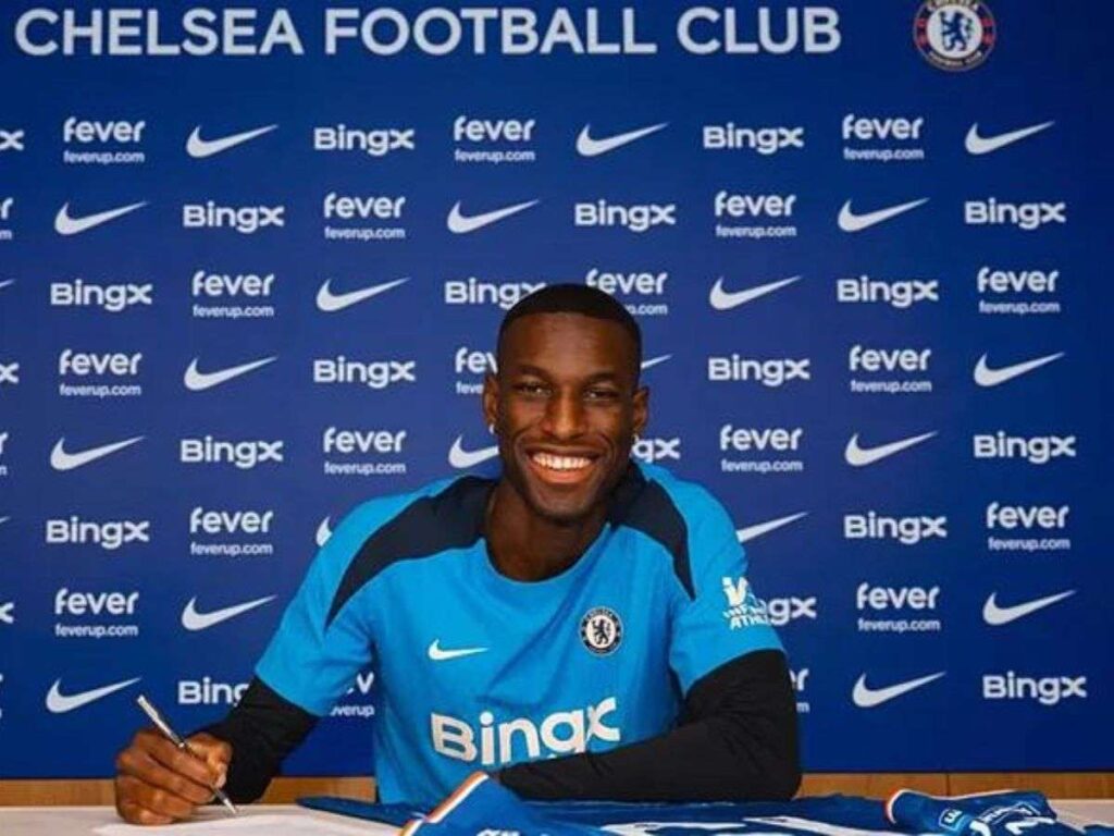 Nicolas Jackson extiende estadía con el Chelsea