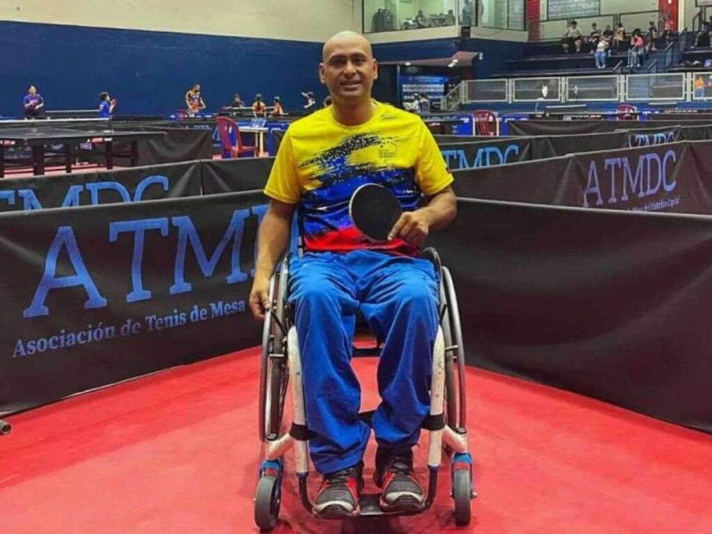Roberto Quijada avanzó de ronda en paratenis de mesa