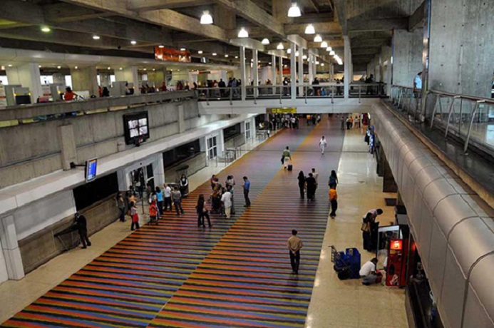 Prorrogan hasta el 30 de septiembre suspensión de vuelos a Panamá, Perú y República Dominicana