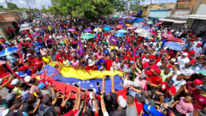 Inician movilizaciones del chavismo en el interior del país en respaldo al presidente Maduro