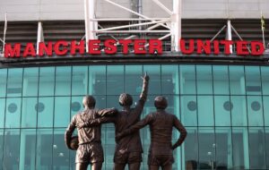 Manchester United con pérdidas de más de 100 millones de libras