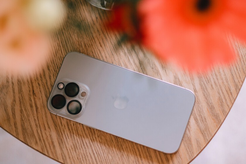 Apple se las prometía felices fabricando algunos iPhone fuera de China. Un incendio en India está complicando sus planes