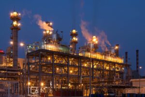 El mundo se las prometía felices ante la bajada del petróleo. El conflicto entre Irán e Israel lo ha cortado drásticamente