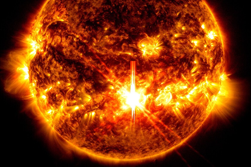 El Sol acaba de dispararnos su llamarada más potente de esta década. El máximo solar está al caer