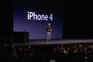 En 2010 Apple vivió una pesadilla por un iPhone 4 olvidado en un bar. La historia parece repetirse con el MacBook Pro M4