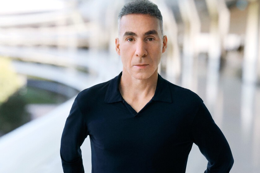 Quién es Dan Riccio, el histórico líder de Apple que se jubila tras 26 años en la empresa