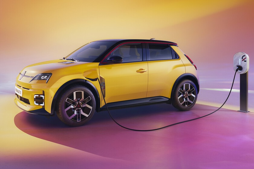 Las marcas necesitan vender coches eléctricos de 30.000 euros. Como es (casi) imposible, quieren que lo compres a 95 euros/mes