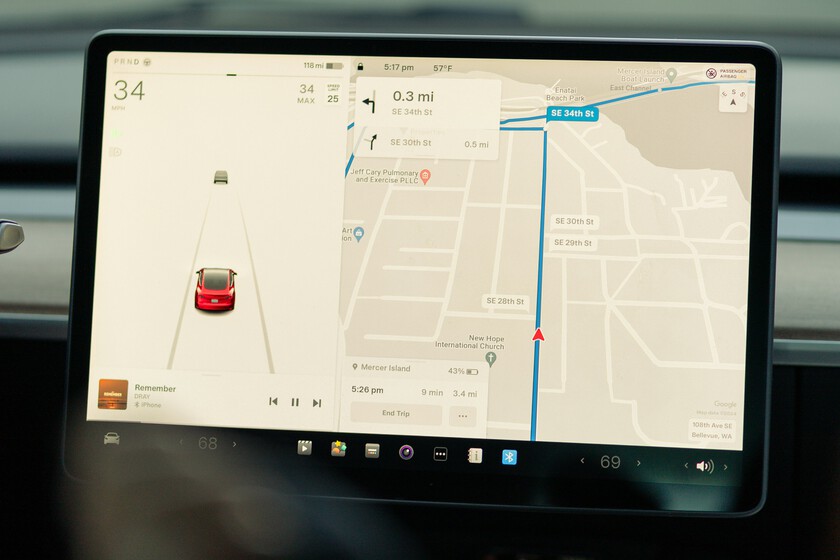 Tesla vuelve a estar bajo investigación días después de prometer un robotaxi en 2026