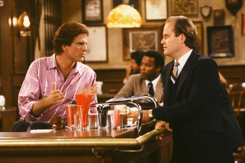 "Me he perdido tus últimos 30 años". Ted Danson se reconcilia con Kelsey Grammer por una reyerta en el set de 'Cheers'