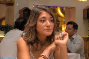 'First Dates', una soltera de Paterna le confiesa a su cita que quiere ser santa. "Tengo 11 hermanos, quiero ser como mis padres"