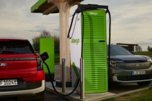 El precio de cargar el coche eléctrico en cada país de Europa, expuesto en un revelador gráfico