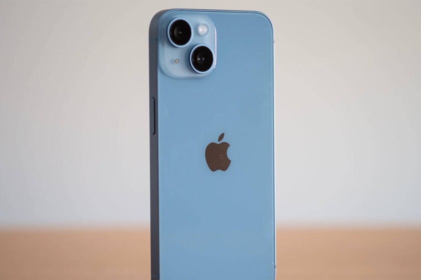 Este iPhone es el que te recomiendo ahora mismo si quieres pasarte a iOS sin gastarte un dineral