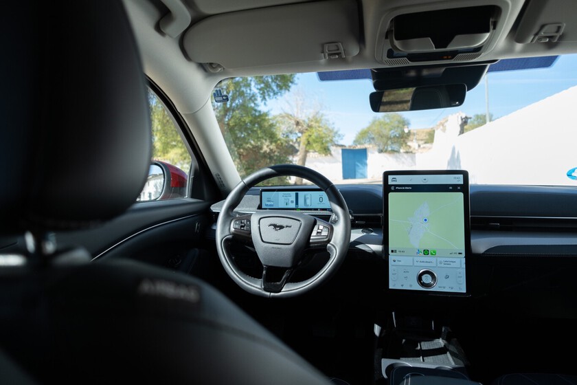 Resulta que Google Maps puede ser aún mejor en Android Auto. Si el fabricante quiere, claro
