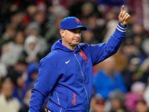 Mendoza se enfoca en el tercer duelo ante Phillies