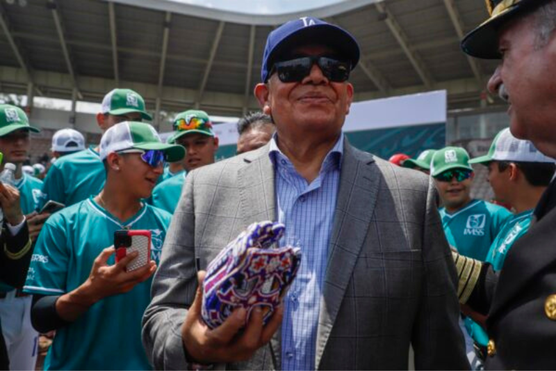 Fernando Valenzuela cautivó el béisbol con la "Fernandomanía"