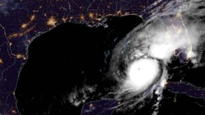 El Huracán Milton se acerca a Florida con vientos sostenidos de 260 kilómetros por hora