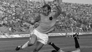Falleció Johan Neeskens, una de las leyendas de la 'Naranja Mecánica'