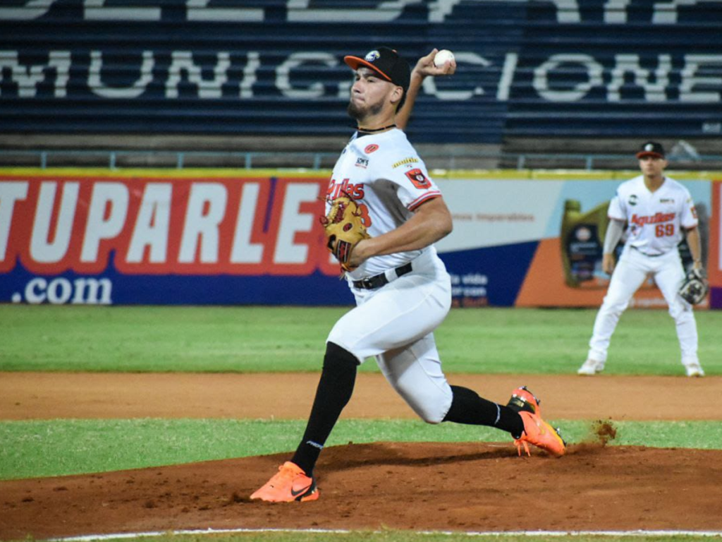 Águilas se quedó a las puertas del No-Hitter combinado