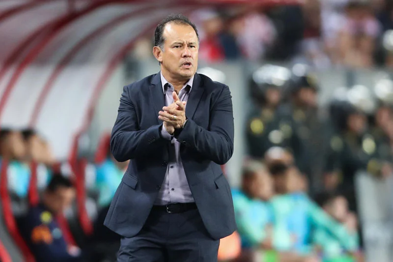 Juan Reynoso se perfila para volver a dirigir en la Liga MX