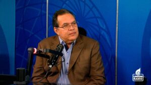 La sobrevaluación "es un cáncer" para la producción nacional, pero la prioridad política es bajar la inflación