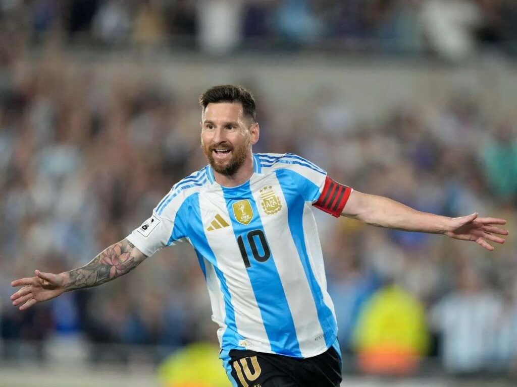 Triplete de Messi dio triunfo de Argentina