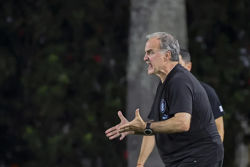 Breves de Unanimo: Marcelo Bielsa tiene respaldo absoluto en Uruguay