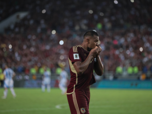 Vinotinto presentó convocatoria para últimos duelos