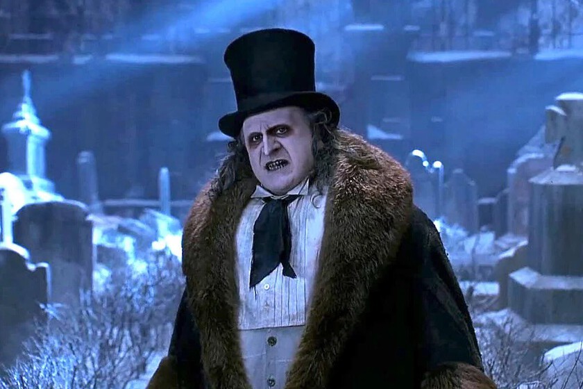 El otro gran papel del Pingüino en la pantalla está en Max México. Una película única de Tim Burton que zanjó su relación con los superhéroes