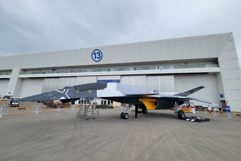 apunta a llevar a cabo operaciones aéreas y espaciales