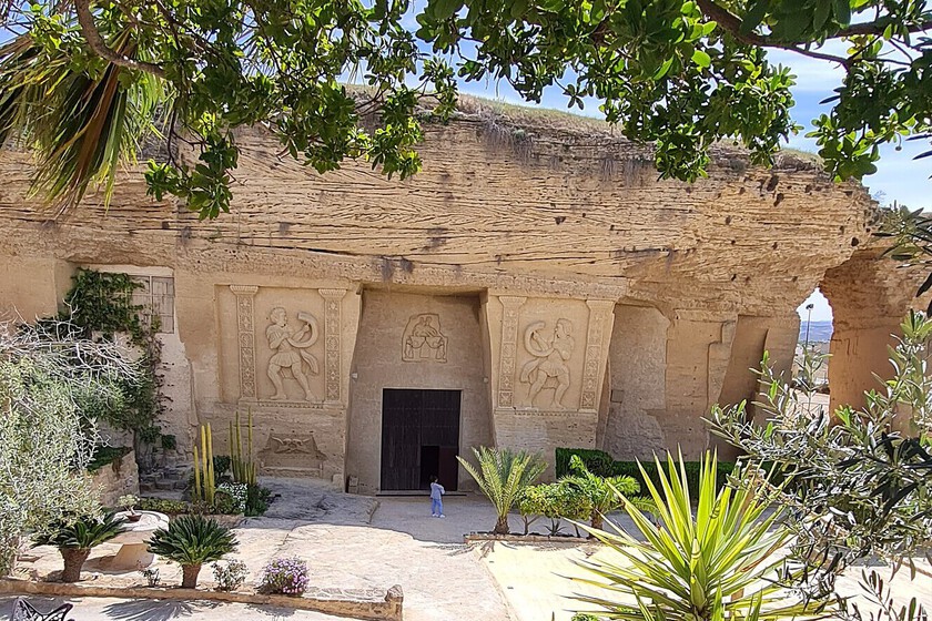 Hay una "Petra" en Andalucía y es espectacular, pero también la consecuencia de algo más: la turistificación