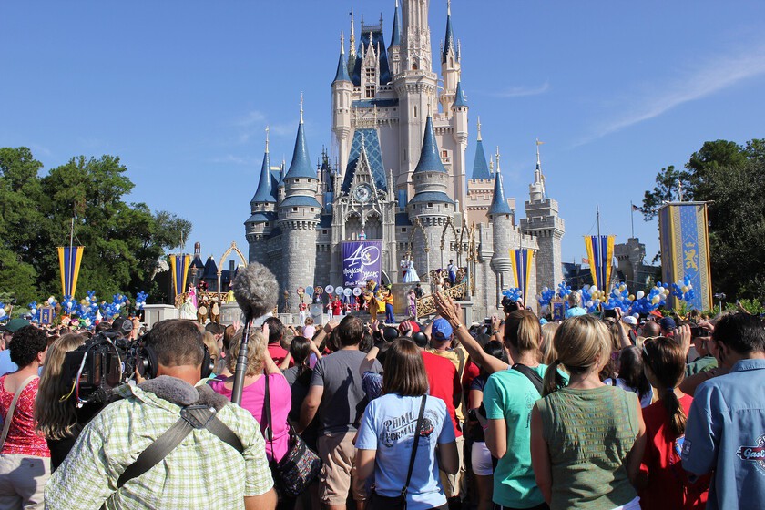 Según una leyenda, miles de personas esparcían las cenizas de sus familiares muertos en los parques de Disney. Era verdad