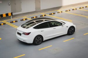 Tras años con el viento a favor, Tesla afronta en 2024 una cruda realidad: un curso de "no crecimiento"