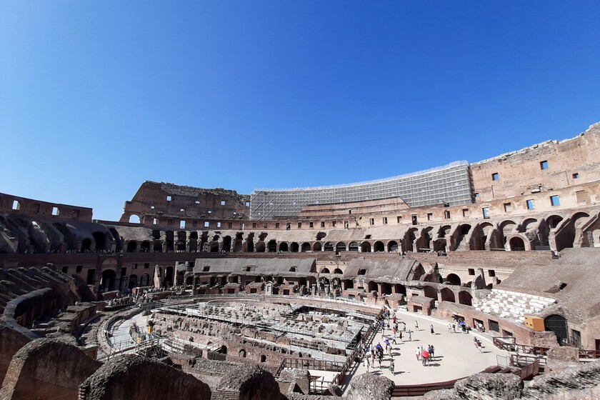 Airbnb quiere organizar una batalla de gladiadores en el Coliseo. Y en Roma ya advierten: "No somos Disneyland"