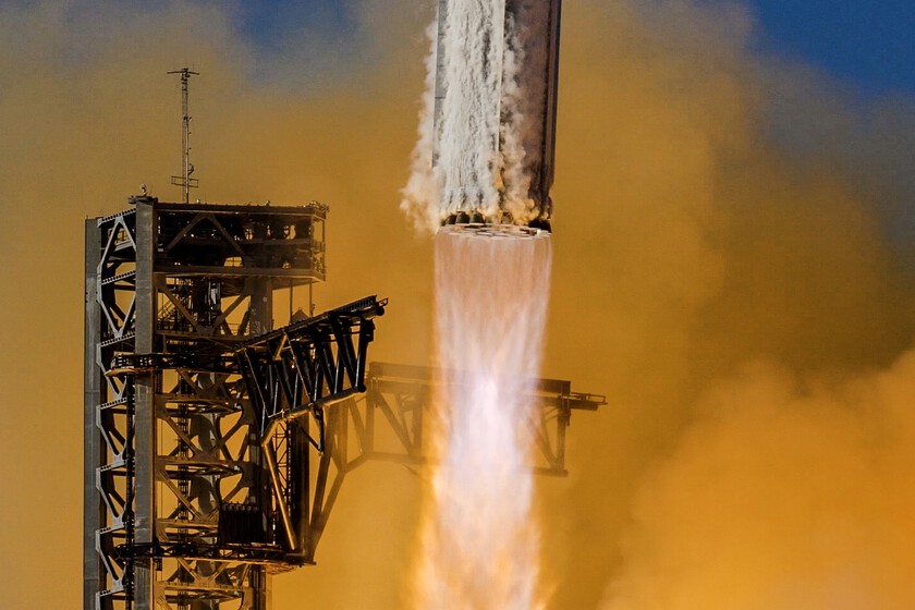 Elon Musk ha explicado por qué falló la captura del gigantesco cohete Super Heavy durante el sexto vuelo de Starship