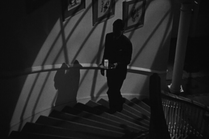 Hoy en TV, el entretenido thriller de Alfred Hitckcock que crea tensión hasta con un vaso de leche