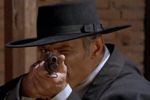 El actor de películas del oeste al que pidieron que se operase la nariz porque era demasiado amenazante. Se negó y acabó siendo una estrella del cine western