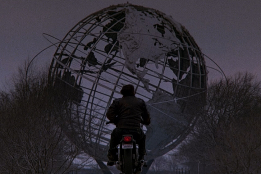 una infravalorada película de Ridley Scott. Aquí usó como pocos el humo y la estética motera para lograr un thriller espectacular