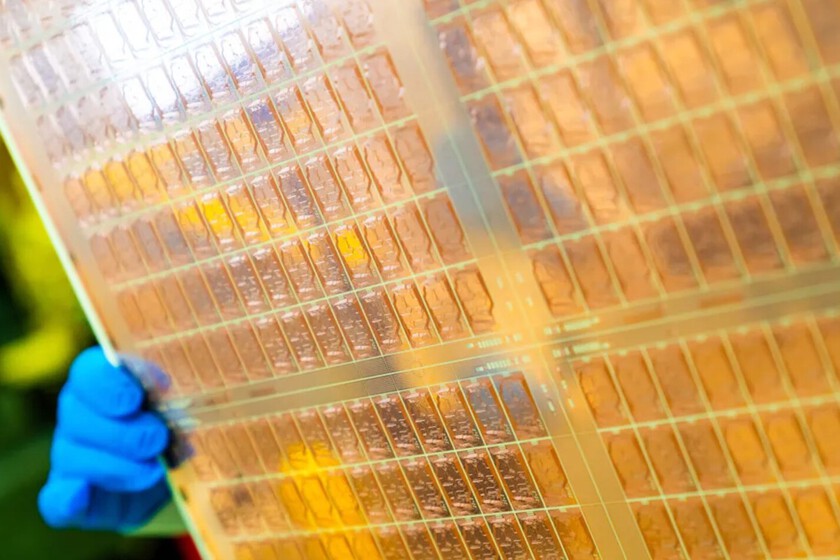 La próxima revolución de los chips se acerca. Intel, Samsung, TSMC y AMD ya trabajan en los sustratos de vidrio