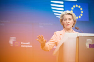 Von der Leyen admite la desventaja de las startups europeas frente a las de EEUU. Tiene un plan para cerrar esa brecha