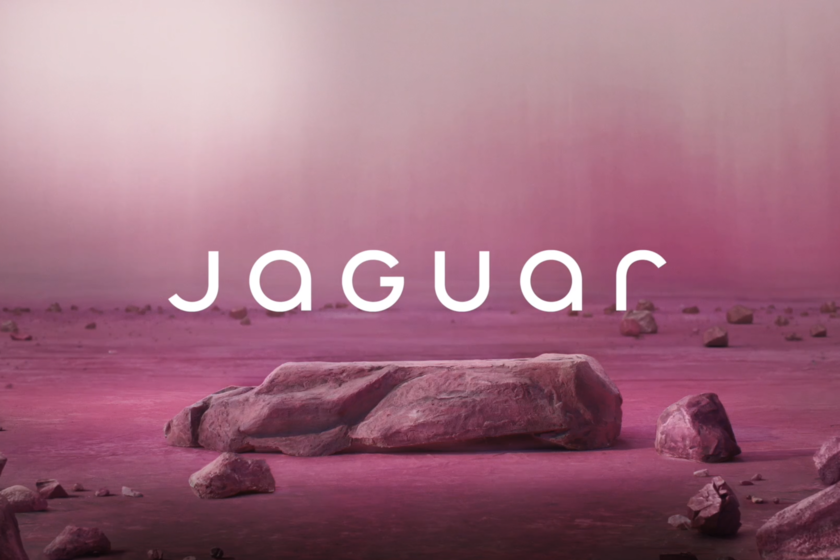 Jaguar ha roto con su pasado en un rediseño histórico. Es el mejor ejemplo de cómo la industria "ha entrado en pánico"
