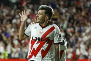 Barcelona pretende contratar al rumano Andrei Rațiu