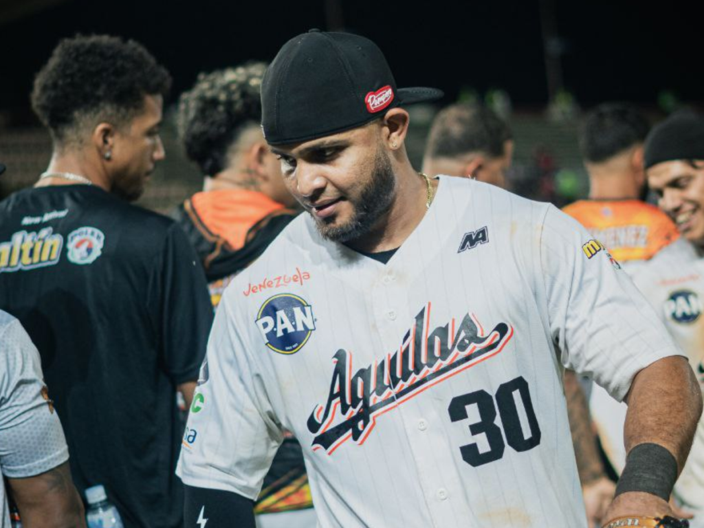 Ángel Reyes comandó el triunfo de las Águilas