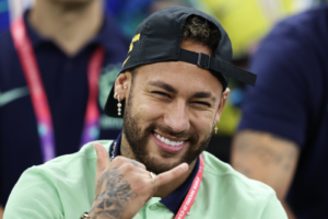 Neymar en el partido de hoy entre Brasil y Camerún