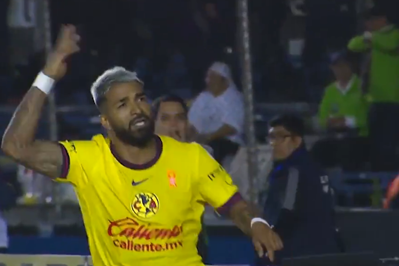 Con doblete de Aguirre, América se acerca a semifinales