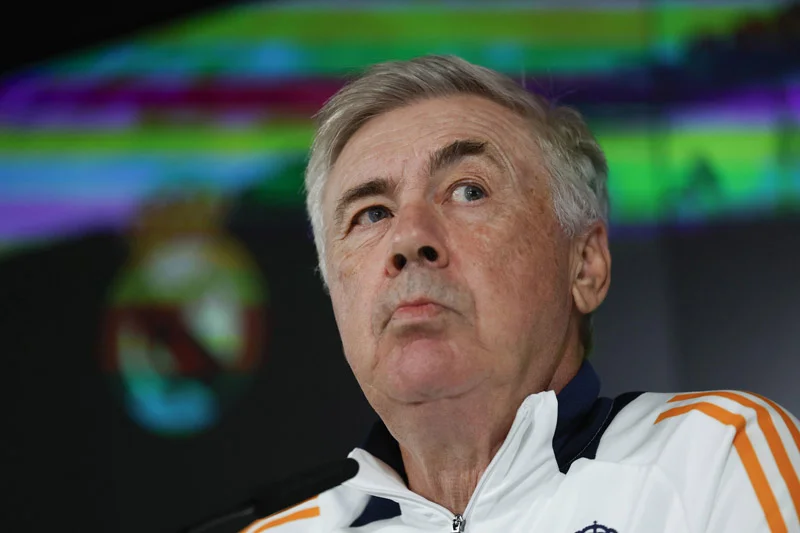 Carlo Ancelotti analiza opciones para reforzar al Real Madrid