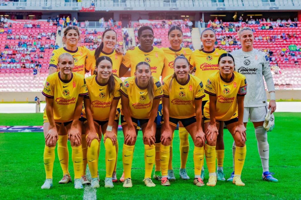 América Femenil golea a Chivas y están a un paso de las semifinales